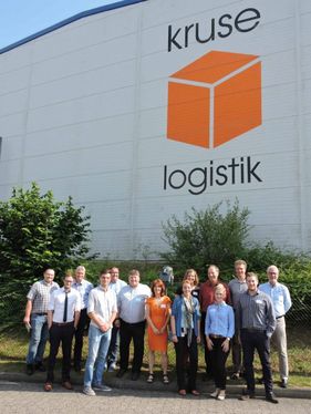 Die Teilnehmer des 3. Stammtisches Logistik des Wirtschaftsvereins Heidekreis am 20. Juni 2018 bei Spedition Kruse in Walsrode